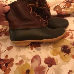 Sperry duck boots